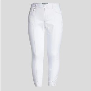 Wit & Wisdom White Ankle Skimmer Jean